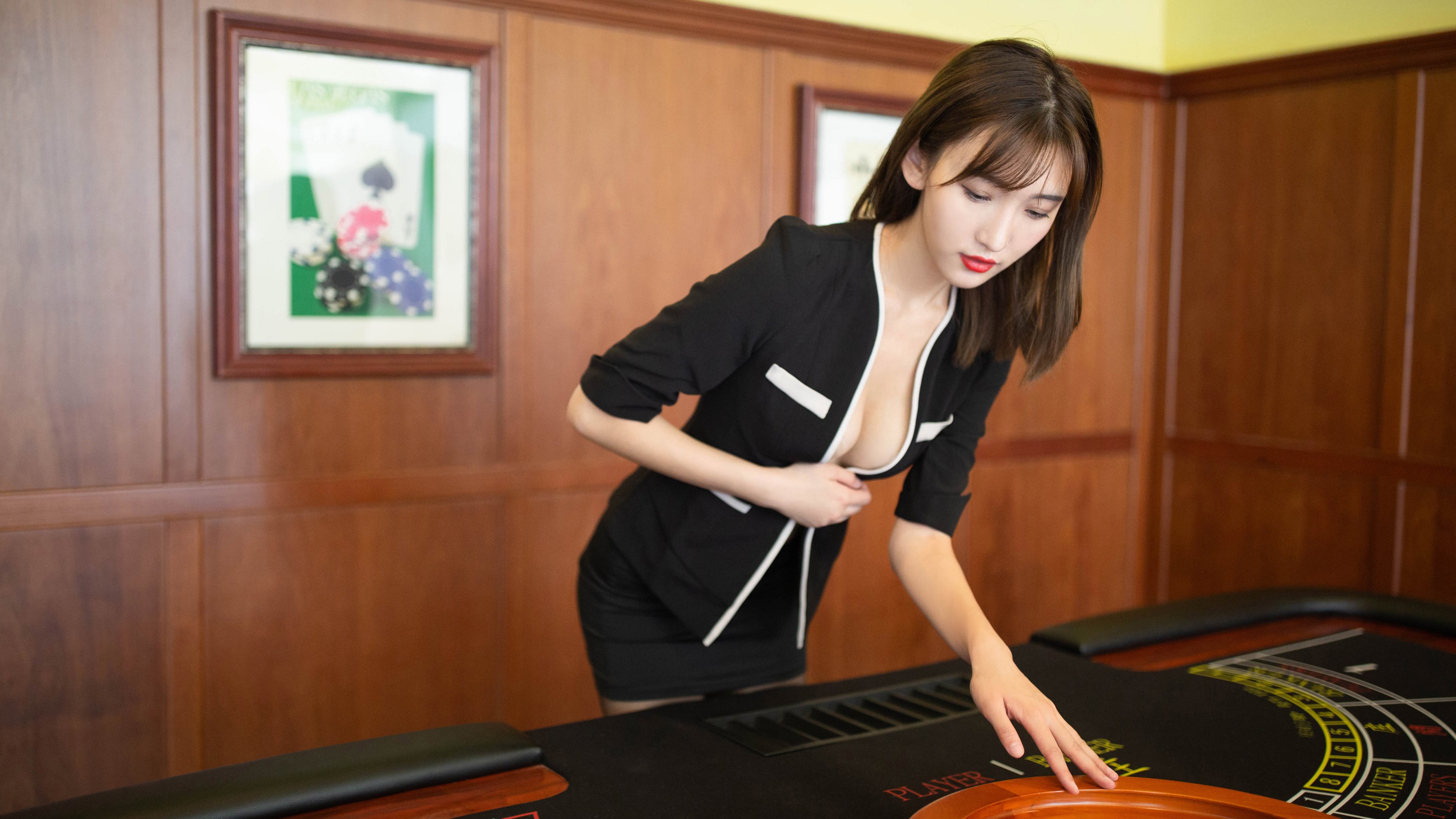 开云中国大陆-青少年“励志成长”系列公益讲座在天津成功举办，弘扬拼搏精神